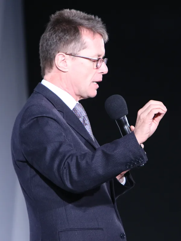 Nicky Campbell