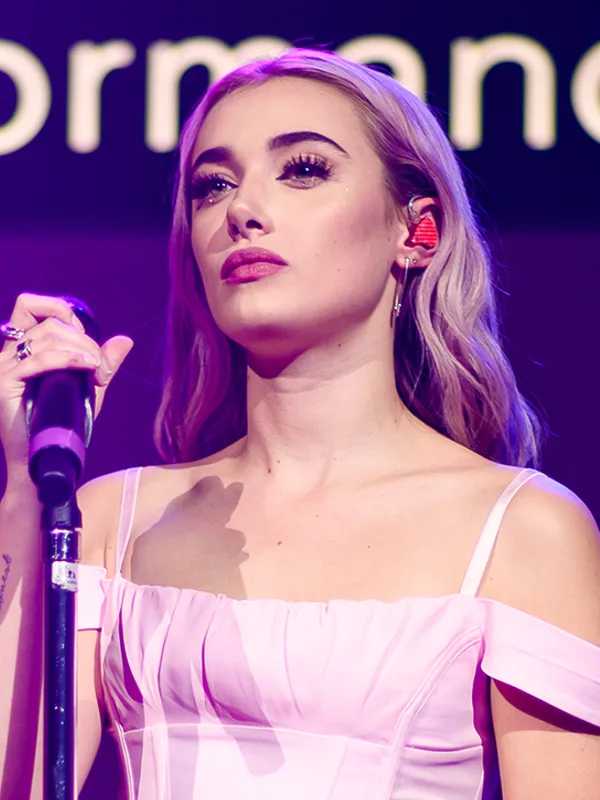 Olivia O'Brien
