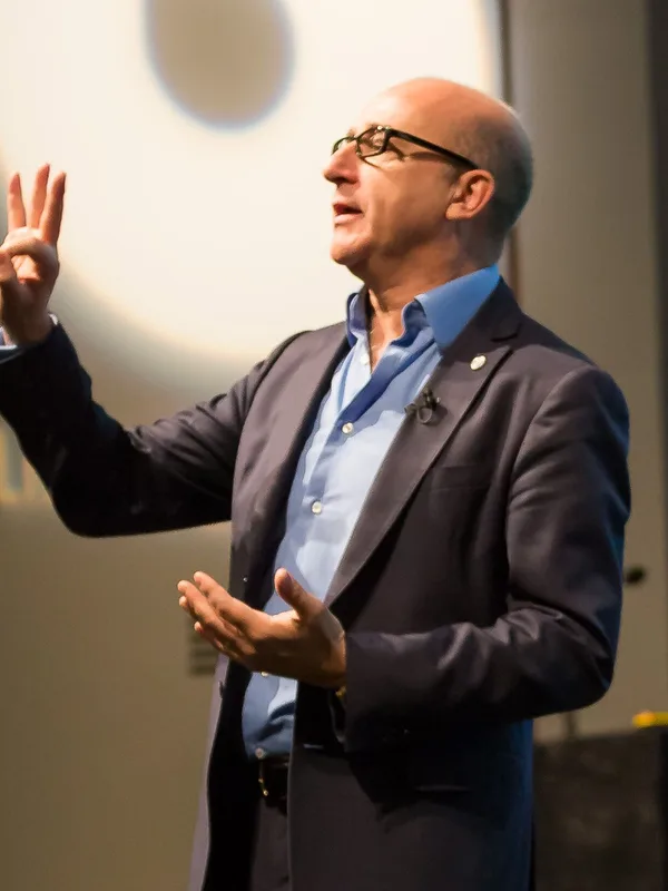 Paul McKenna