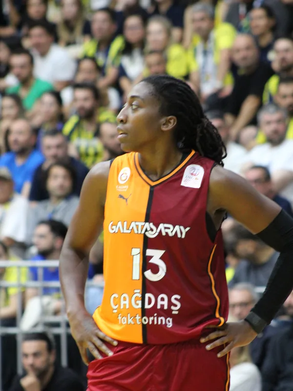 Quanitra Hollingsworth