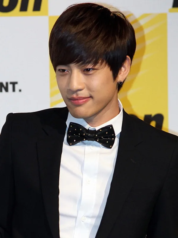 Seven (South Korean singer)