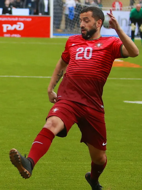 Simão Sabrosa