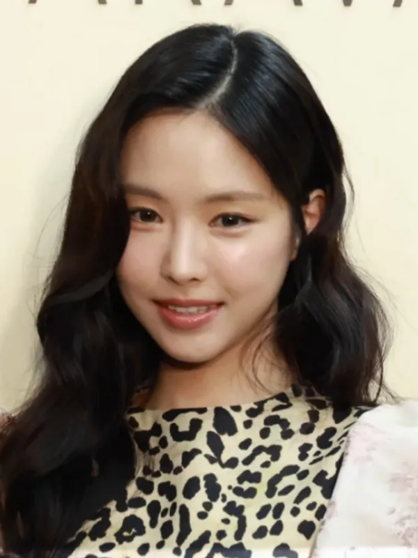 Son Na-eun