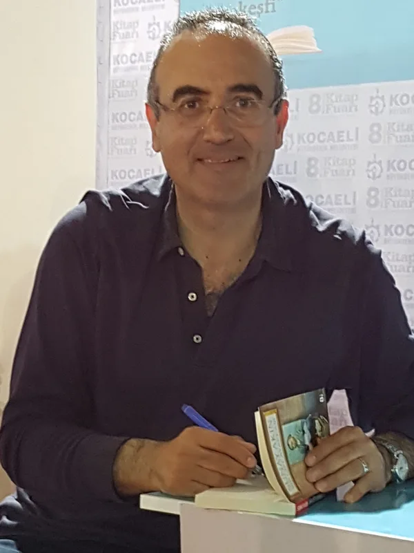 Sunay Akın