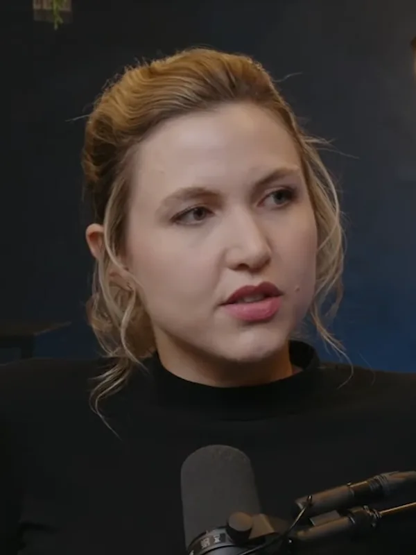 Taylor Tomlinson