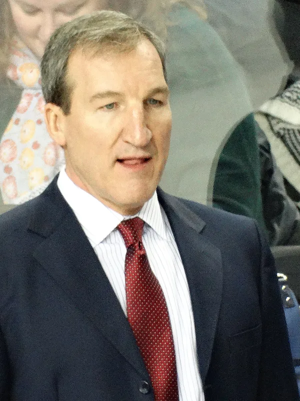 Tim Hunter (ice hockey)