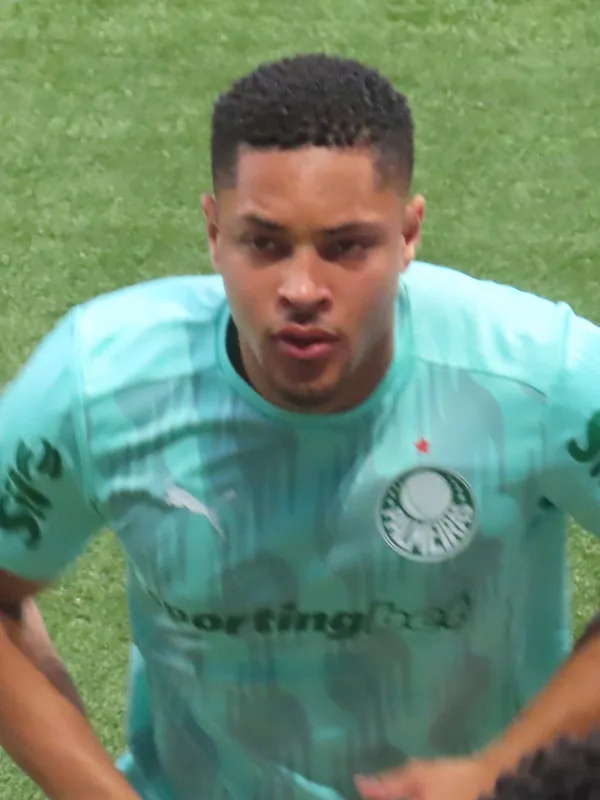 Vitor Roque