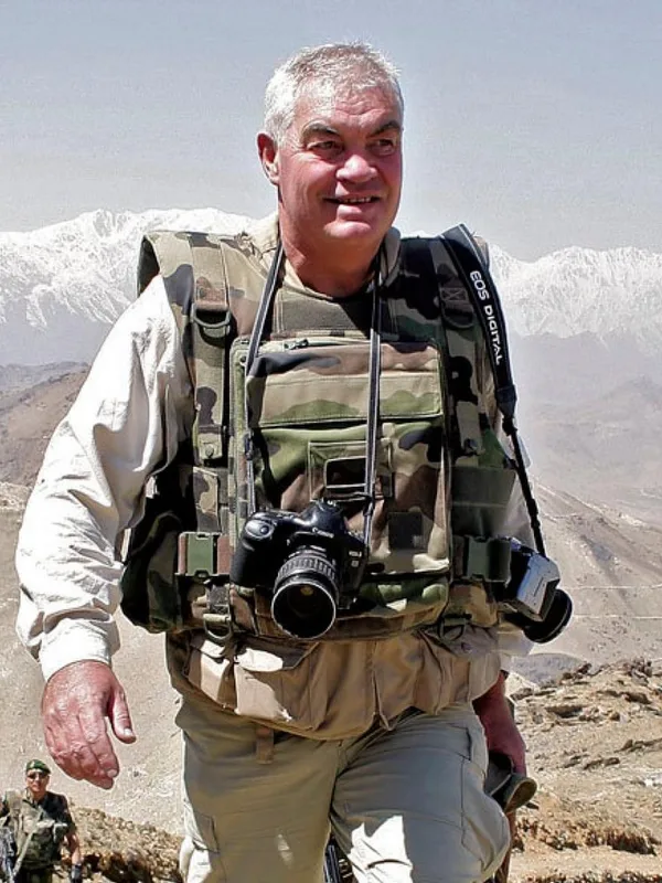 Yves Debay