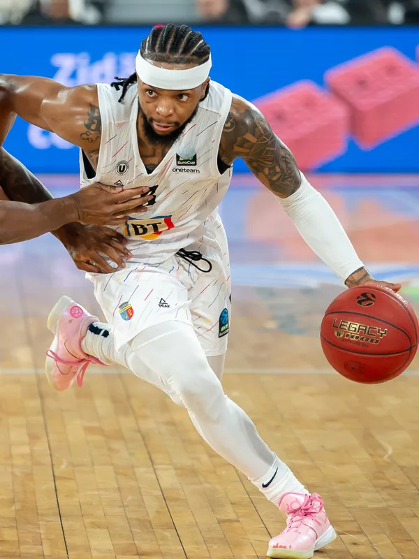 Zavier Simpson